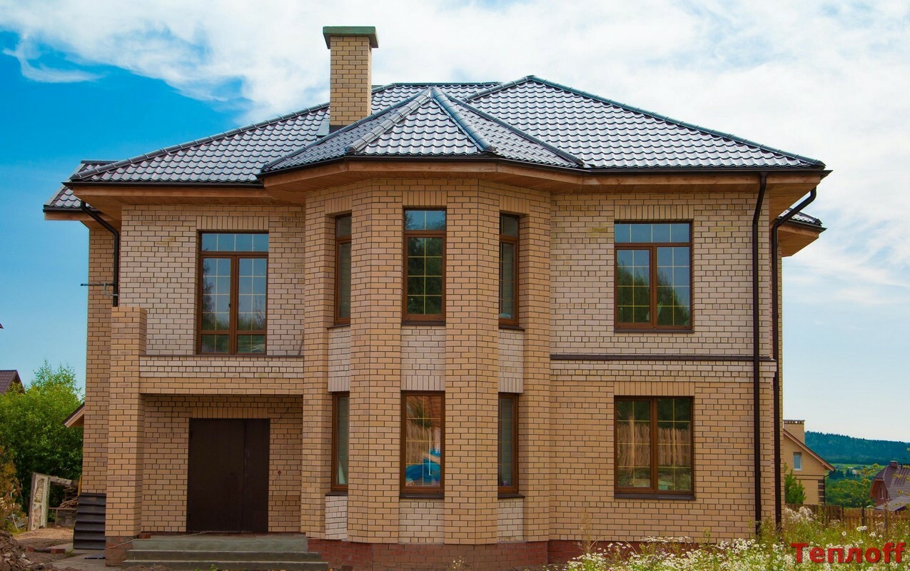 <span style="font-weight: bold;">Остекление домов и коттеджей</span>